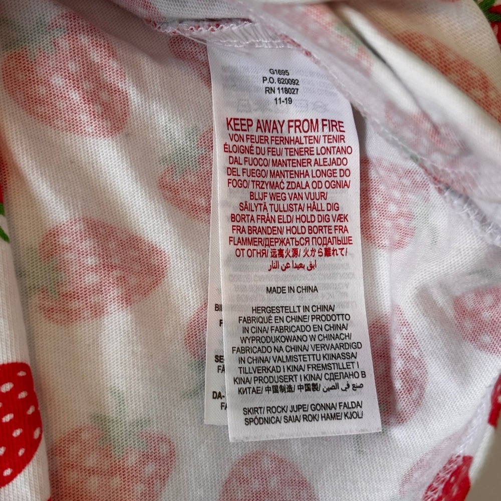 Mini Boden Girls Cotton Skort Strawberry Print Size 4 5 Excellent! - Picture 7 of 9